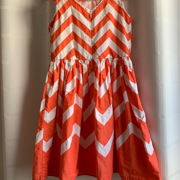 Gymboree girls fit and flare chevron dress size 5. Orange and white - Picture 2 of 3